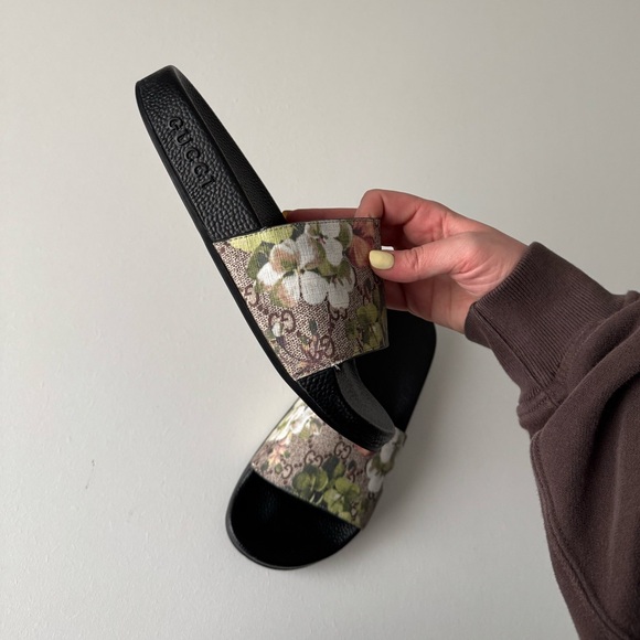 Gucci Bloom Slides - Picture 3 of 5